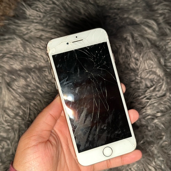 Apple iPhone 8 damaged Screen and cameras (unlocked, still works) - Picture 1 of 5
